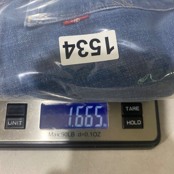 Levis Classic Straight Jeans Womens 24W Mid Rise Med Wash Hypersoft Stretch - Picture 16 of 16